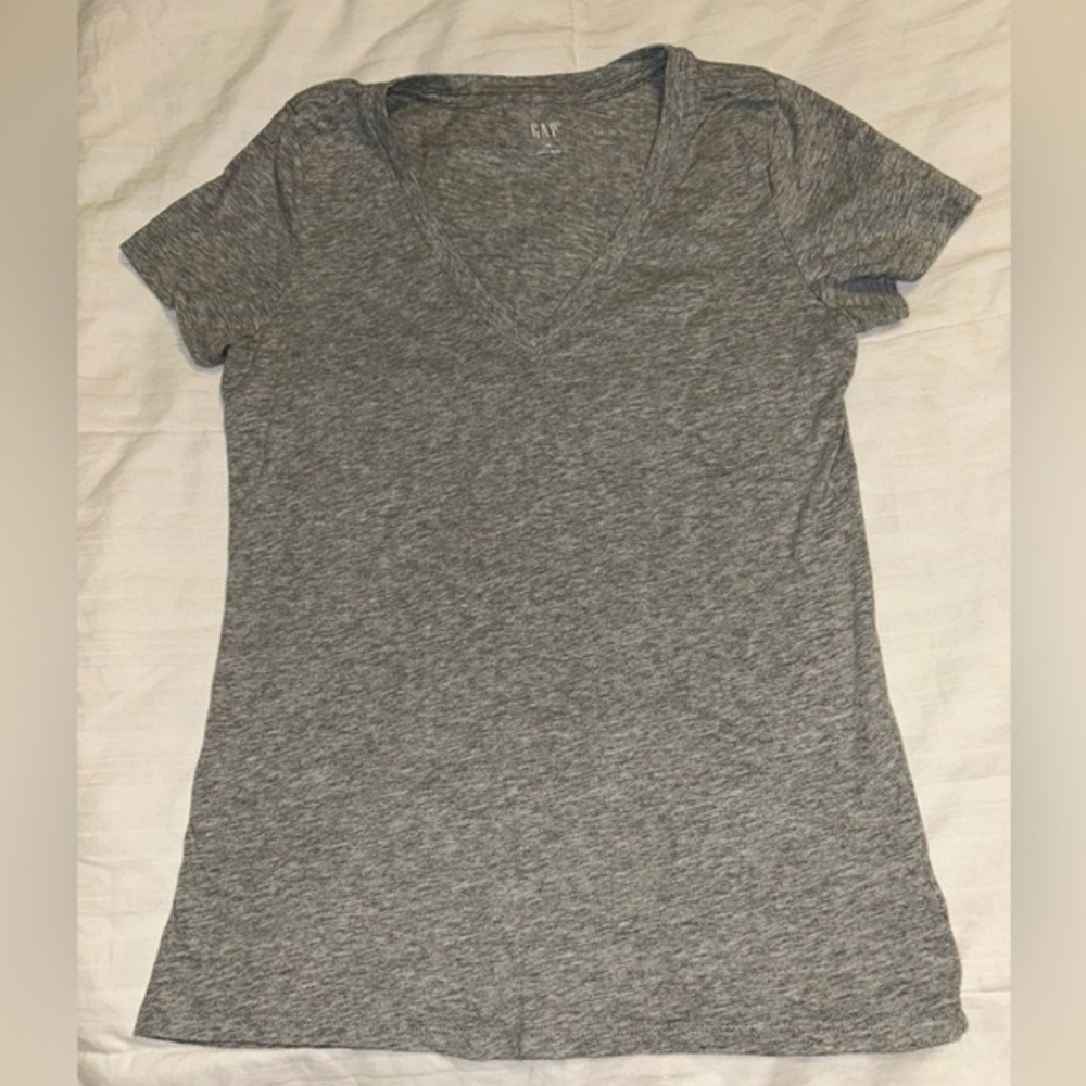 Gap V-Neck Short Sleeve Tees - Picture 5 of 10